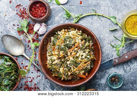 Stewed Bulgur With Portulak