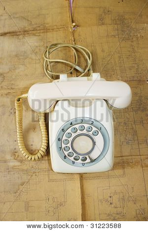 古い電話
