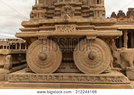 Stone Chariot In Courtyard Of Vittala Temple In Hampi, Karnataka, India