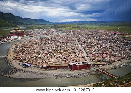 Shacks Of Monk At Yarchen Gar Monastery In Garze Tibetan, Sichuan, China. Yarchen Gar Is The Largest