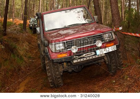 Bir bilinmeyen sürücü/takım üçüncü TT Jeep Turuna Katılma