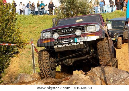 Bir bilinmeyen sürücü/takım üçüncü TT Jeep Turuna Katılma