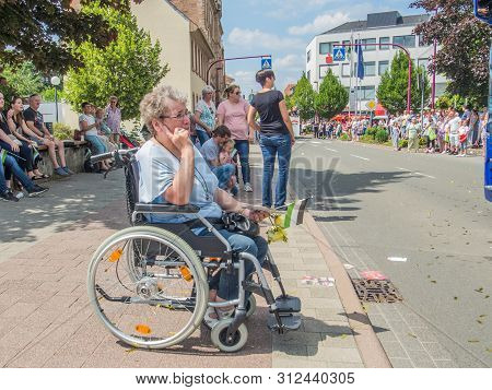Kirchheimbolanden,rheinland-pfalz, Germany-06 23 2019: Watching Festive Parade On Streets Of German 