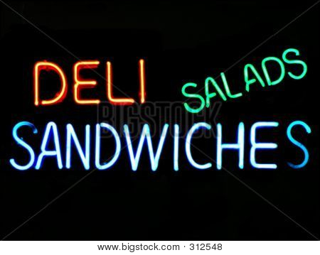 Deli salátů sendviče