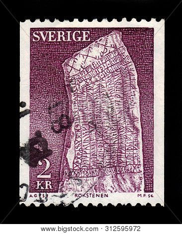 Sweden - Circa 1975: A Stamp Printed In Sweden Shows The Rök Runic Stone, One Of The Most Famous Run