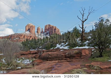 Kathedrale Felsen im winter
