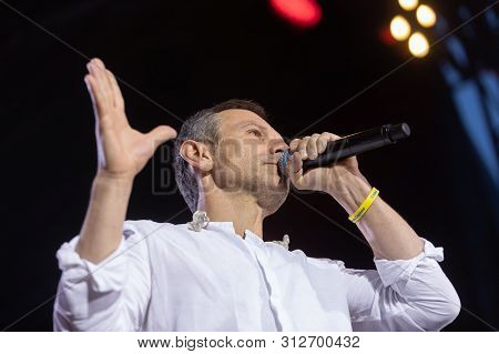 Svyatoslav Vakarchuk Ukrainian Rock Singer