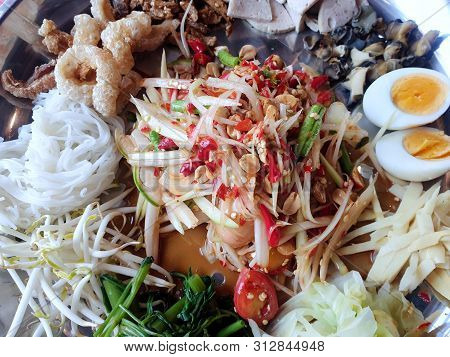 Thai Food Style, Selective Focus Of Papaya Salad Set On Tray, This Food Is Most Popular Thai Food, S