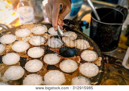 Mortar-toasted Pastry Or 