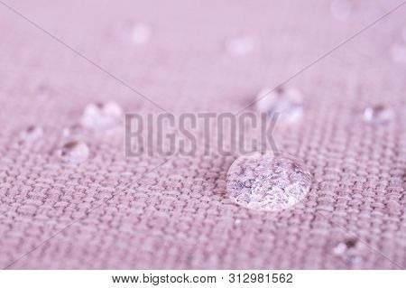 Water Repellent And Waterproof Fabrics. How To Waterproof Fabric With These Simple Instructions For 