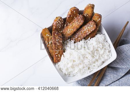 Fried Teriyaki Tempeh, Tempe, Fermented Postbiotics Food From Soybeans