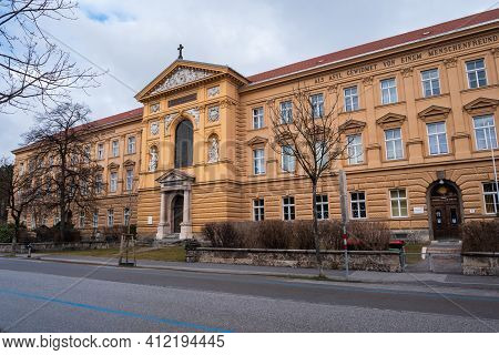 Innsbruck, Austria - February 8 2021: Sieberersches Waisenhaus Und Greisenasyl - Sieberer Orphanage 
