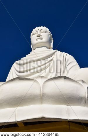 Nha Trang, Vietnam - January 20, 2020: A Giant Sculpture Of A Seated Buddha In The Long Shon Pagoda