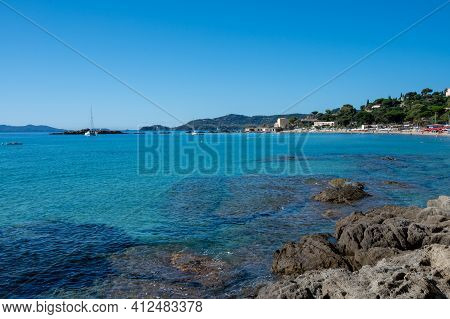 Summer Vacation On French Riviera, Crystal Clear Azure Blue Water Of  Mediterranean Sea In Saint Cla