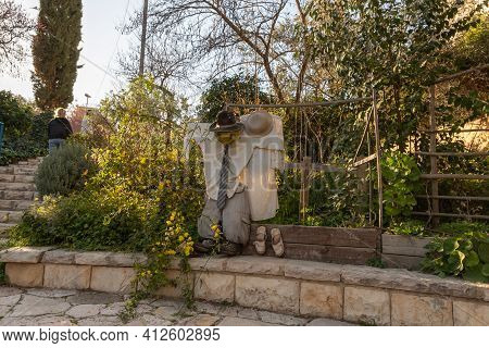 Jerusalem, Israel, February 27, 2021 : Evening View Of A Sculpture In The Style Of Abstraction From 