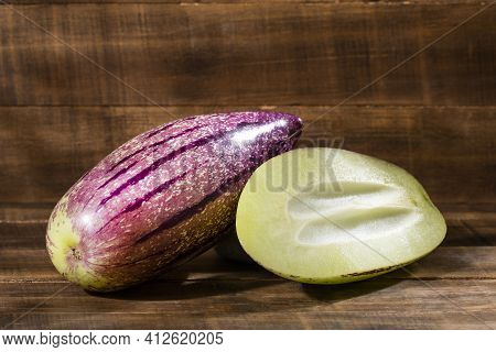 Sweet Cucumber Or Pear-melon - Solanum Muricatum