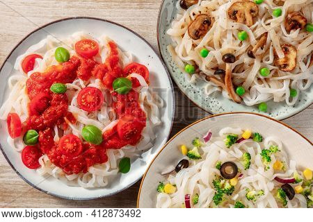 Konjac Pasta With Tomato Sauce, Mushrooms, And Broccoli