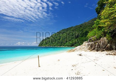 Красивый пляж на Perhentian острова, Малайзия