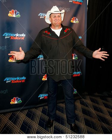 NEW YORK-AUG 28: Country singer Marty Brown attends the post-show red carpet for NBC's 