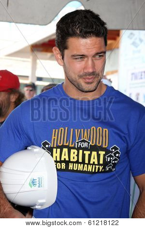 LOS ANGELES - MAR 8:  Ryan Paevey at the 5th Annual General Hospital Habitat for Humanity Fan Build Day at Private Location on March 8, 2014 in Lynwood, CA