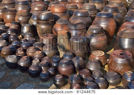 Korean Traditional Platform For Crocks Of Sauces And Condiments