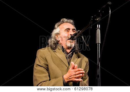 Capullo Singing