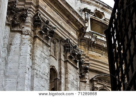 Saint Peter Basilica architecture