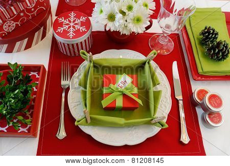 Holiday Place Card Table Setting