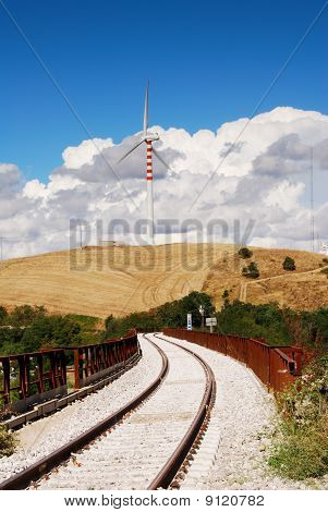 Ferrovia e turbine eoliche