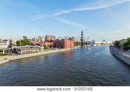 Moscow, Russia - May 9, 2015: Panorama View Of Moscow From Patriarshiy Bridge.