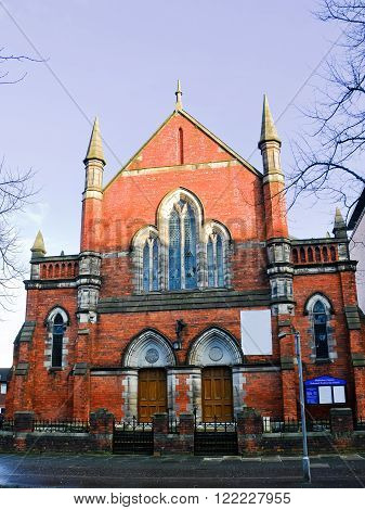 The Shaftesbury Square Reformed Presbyterian Church in Belfast (UK)
** Note: Visible grain at 100%, best at smaller sizes