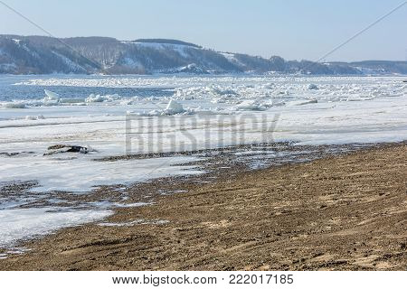 Huge chunks of ice on the river during the ice drift