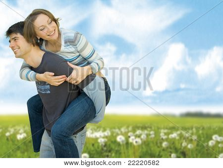 couple having fun in un prato