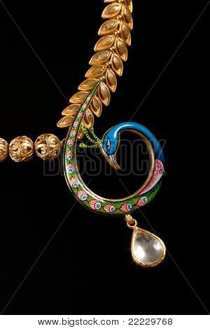 Nærbillede af diamant halskæde