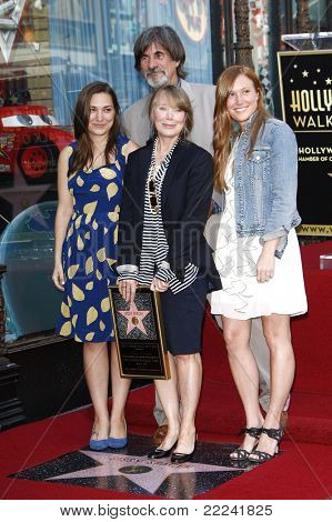 LOS ANGELES, CA - 1 aug: Sissy Spacek และครอบครัวในพิธีซึ่งยกย่อง Sissy Spacek ด้วยการ 
