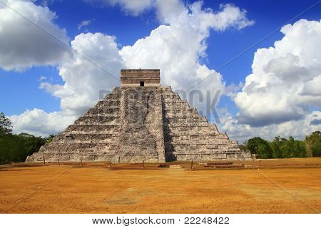 Starověké Chichen Itza Kukulcan mayské pyramidy Yucatan Mexiko