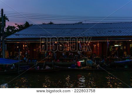 Amphawa,thailand.december 2,2017. Merchants Are Selling Food On Boat At Amphawa Floating Market In T