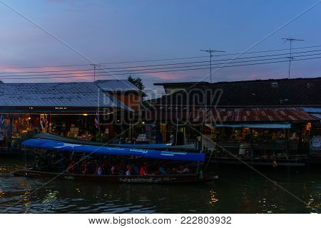 Amphawa,thailand.december 2,2017. Merchants Are Selling Food On Boat At Amphawa Floating Market In T