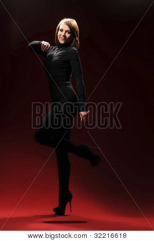 Dziewczynka figlarny