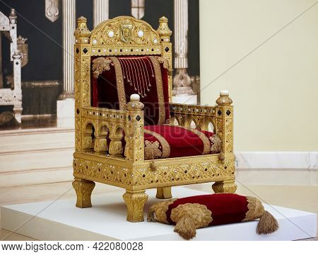 Bucharest, Romania - May 10, 2021: The Throne Of King Carol I Of Romania Is Exhibited On Its Origina