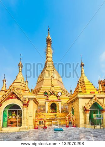 Sule Pagoda Pagoda in Yangon. Myanmar.
