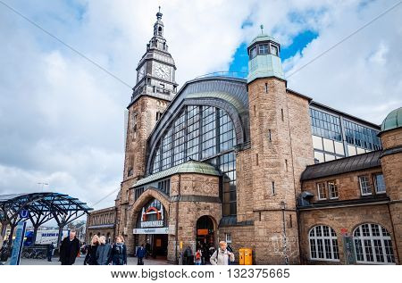 HAMBURG, GERMANY - APRIL 3 : Street view of Downtown Hamburg on April 3, 2015, in Hamburg, Germany.