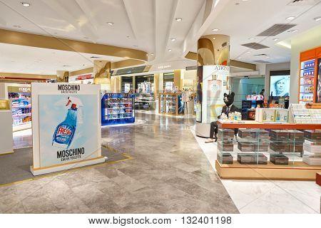 KUALA LUMPUR, MALAYSIA - MAY 09, 2016: inside of Suria KLCC shopping mall in Petronas Twin Towers. Suria KLCC is one of the largest shopping malls in Malaysia