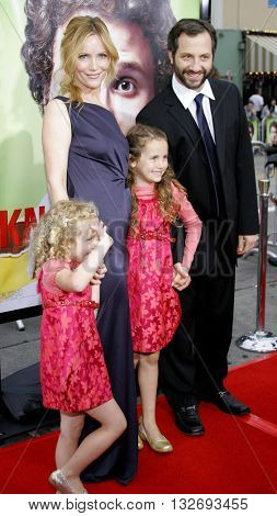 Leslie Mann and Judd Apatow at the Los Angeles premiere of 'Knocked Up' held at the Mann Village Theatre in Westwood, USA on May 21, 2007.