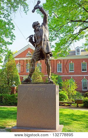 The Signer Statue In Signers Park In Philadelphia Of Pa