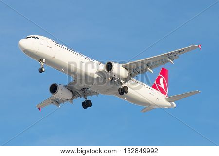SAINT PETERSBURG, RUSSIA - FEBRUARY 17, 2016: The Airbus A321-231 (TC-JMH) Turkish Airlines closeup