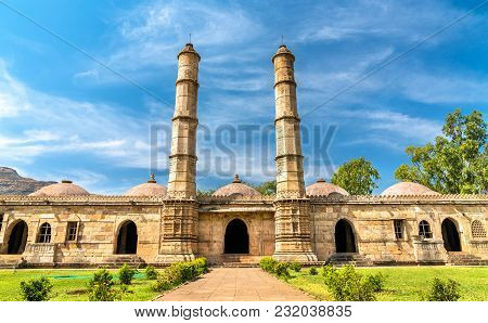 Sahar Ki Masjid At Champaner-pavagadh Archaeological Park. A Unesco World Heritage Site In Gujarat, 