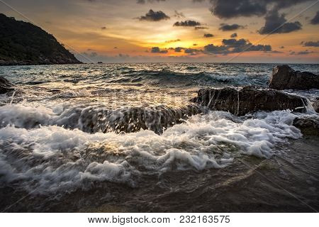 Beuatiful Sun Rising Sky Of Aow Luek Koh Tao Island Most Popular Traveling Destination In Southern O