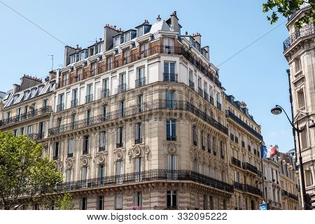 French Traditional Haussmann Architecture In Paris, France 11-9-19