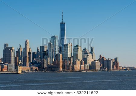 Scene Of New York Cityscape River Side Which Location Is Lower Manhattan Which Can See One World Tra